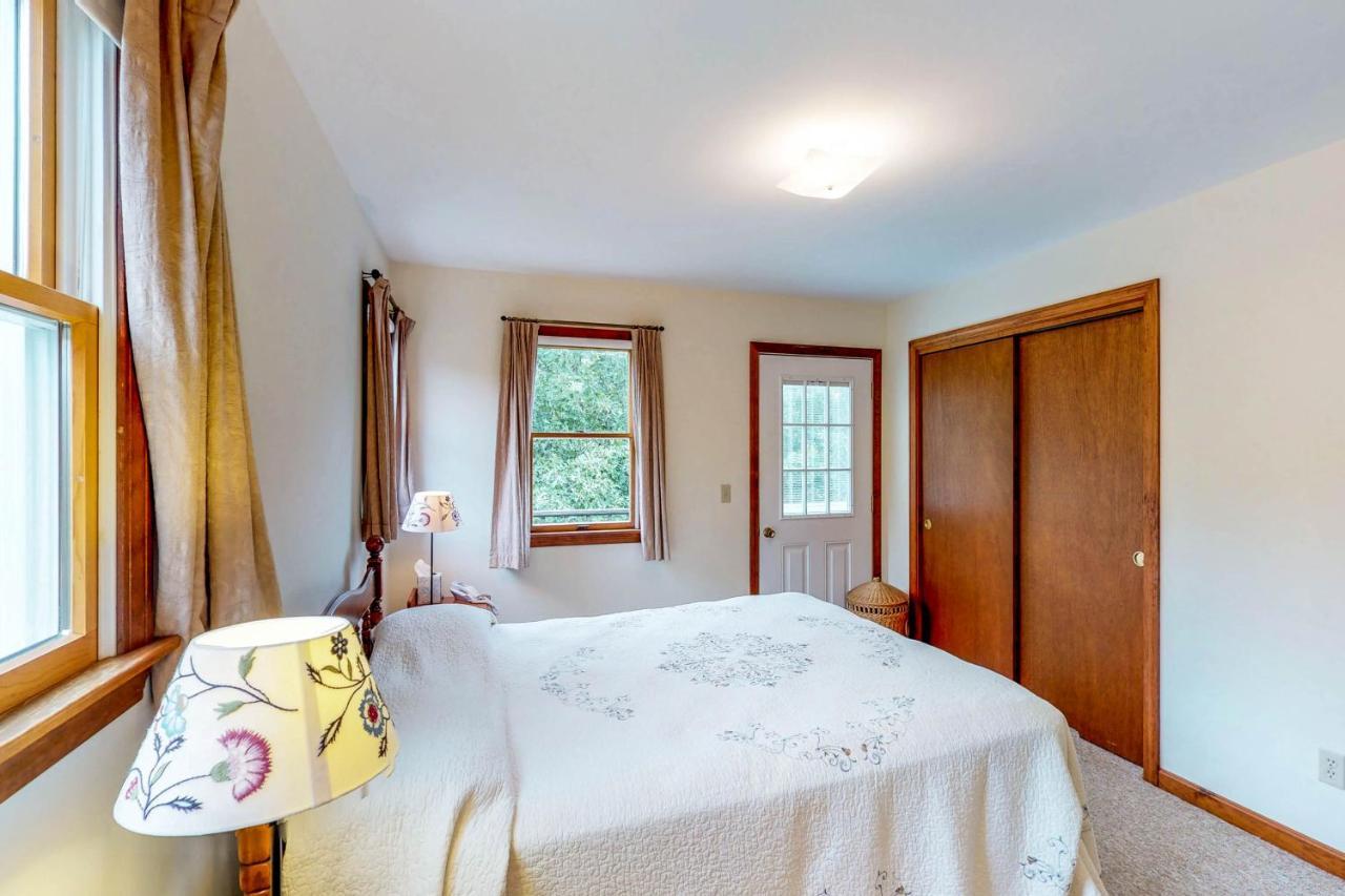 Sandpiper'S Saltbox Dennis Exterior photo